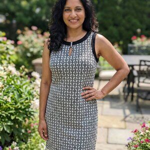 Tommy Hilfiger Black & White Textured Geometric Keyhole Sheath Dress | Size 6